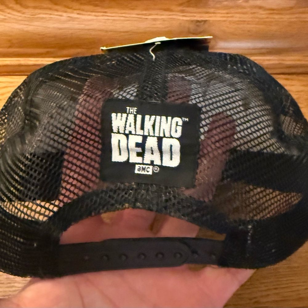 🧟♀️ The Walking Dead Black Zombie 🧟 Trucker Hat - Picture 8 of 13